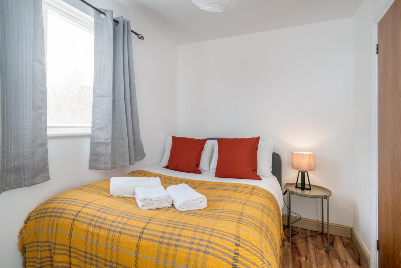 2 Bedroom Flat Near London Excel Bagian luar foto