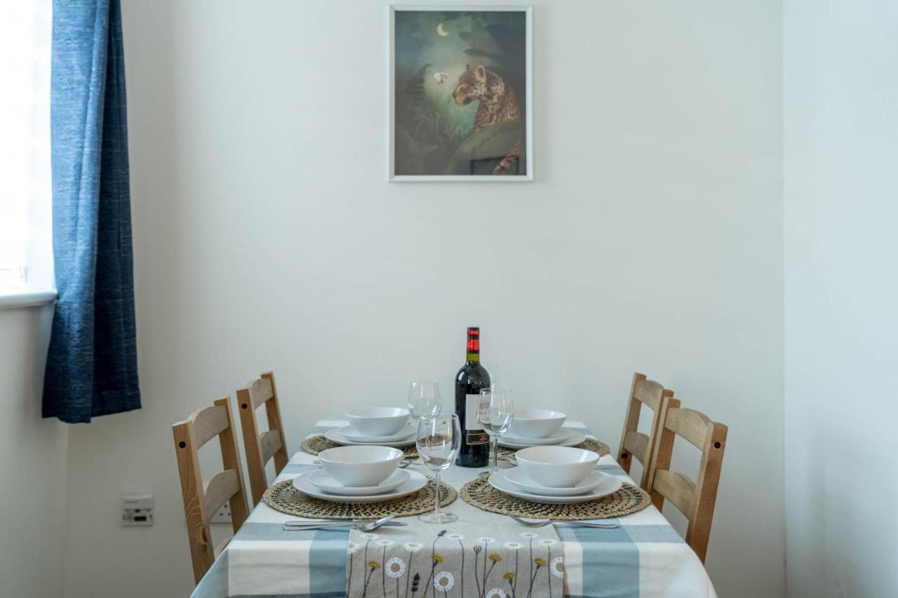 2 Bedroom Flat Near London Excel Bagian luar foto
